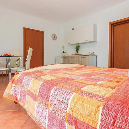 Gorgeous Apartment In Fazana With Wifi Kültér fotó