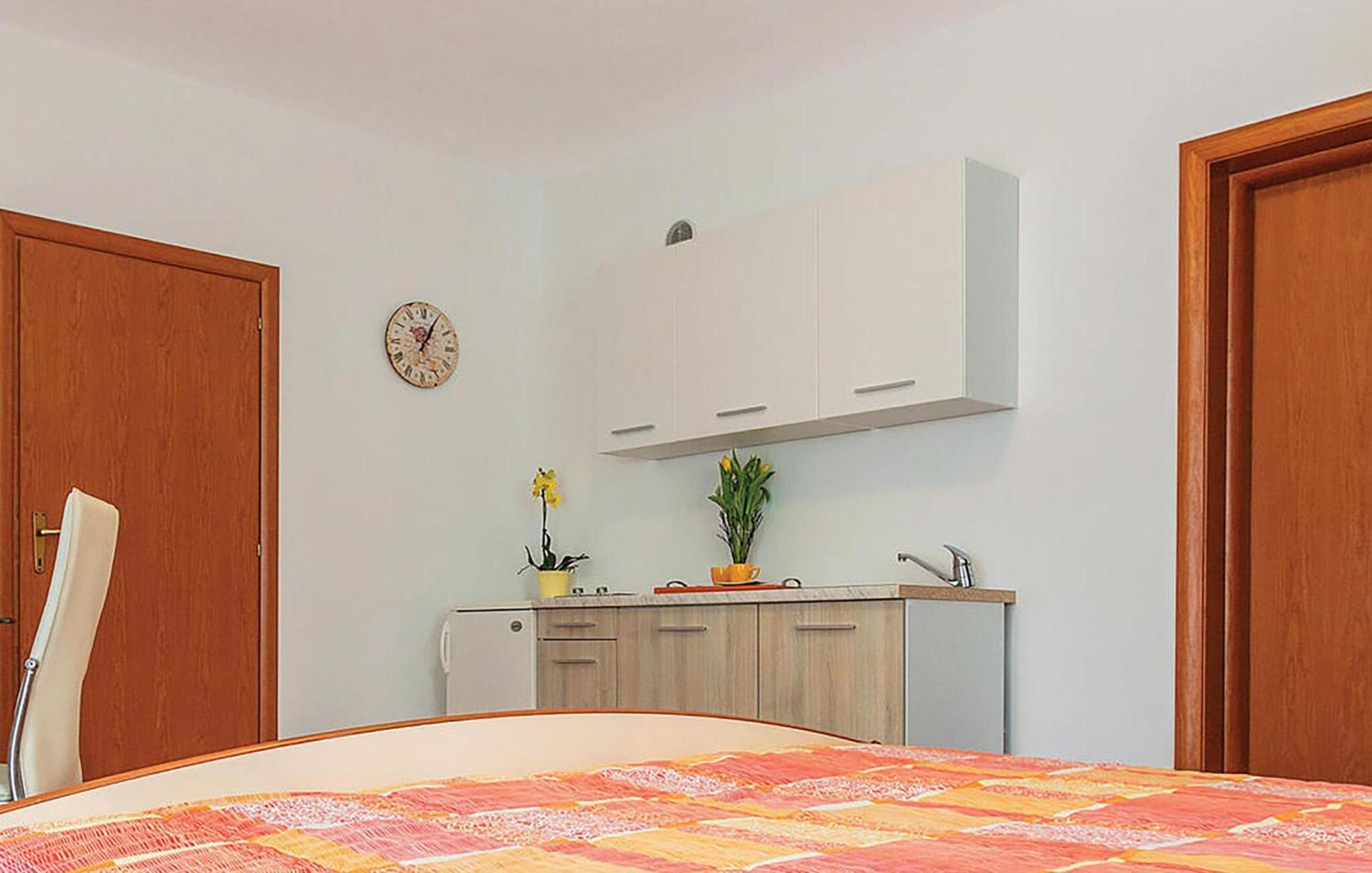 Gorgeous Apartment In Fazana With Wifi Kültér fotó